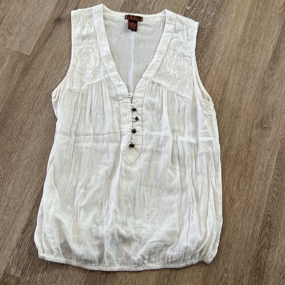 Nordstrom Rack White Top Size Small - Picture 2 of 8